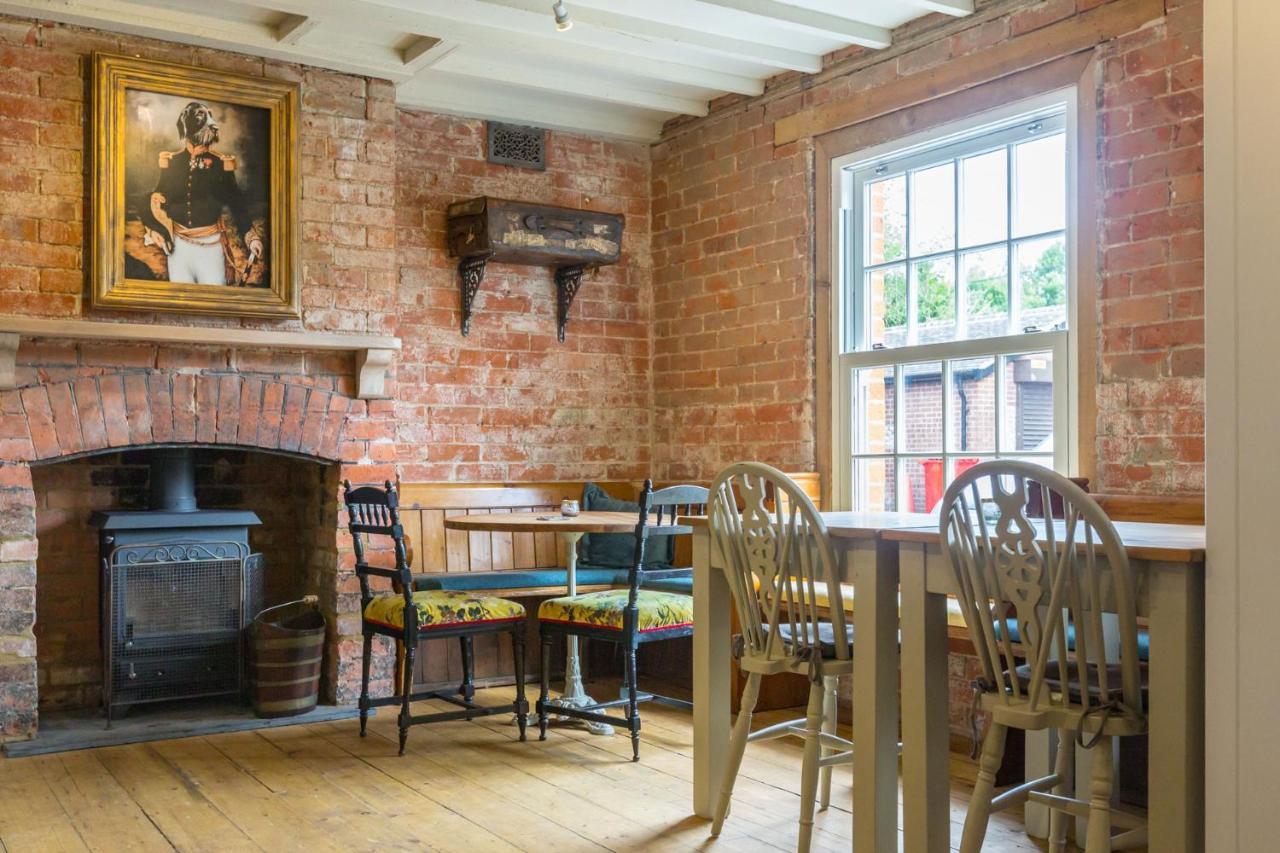 The Dog & Gun Inn Netheravon